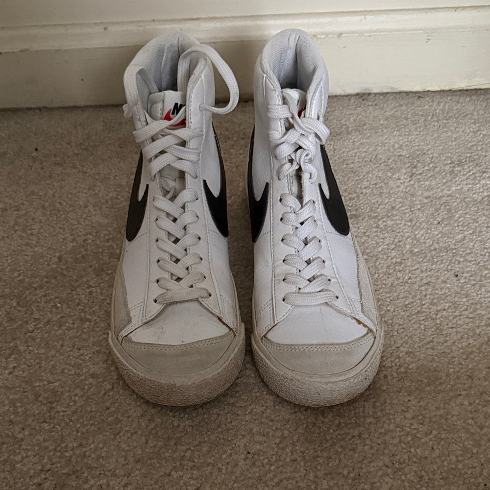 Nike Classic White and Black High-Tops